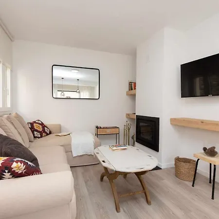 Sky Biescas I By Bevalle Exterior photo