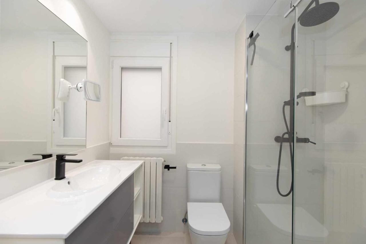 Apartment Sky I By Bevalle *